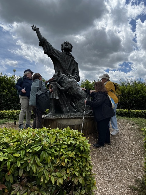 Statue Franz und Wolf Gubbio